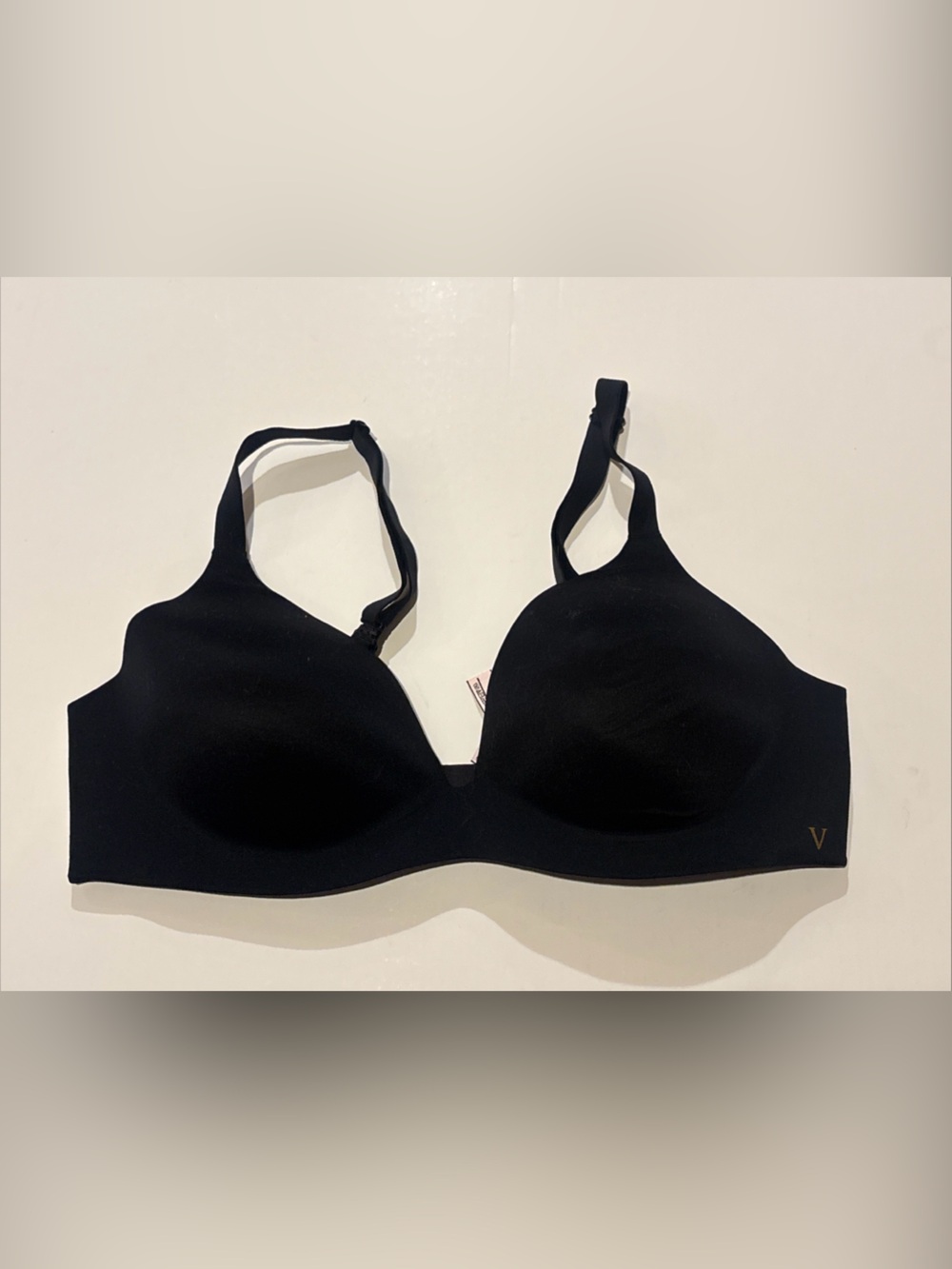 Victoria’s Secret Bra Lined Semi Demi. Wireless Black 36C